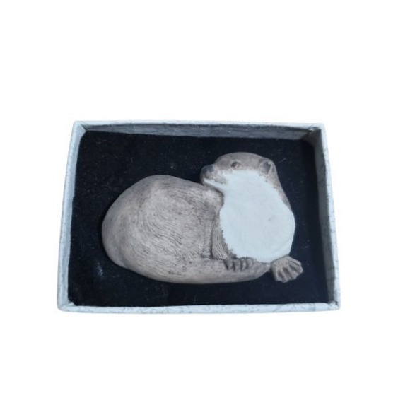 Jewelry - Rare England Artist Brooch Otter Clay, Orchard Pottery Artisan Hand-Made Vintage